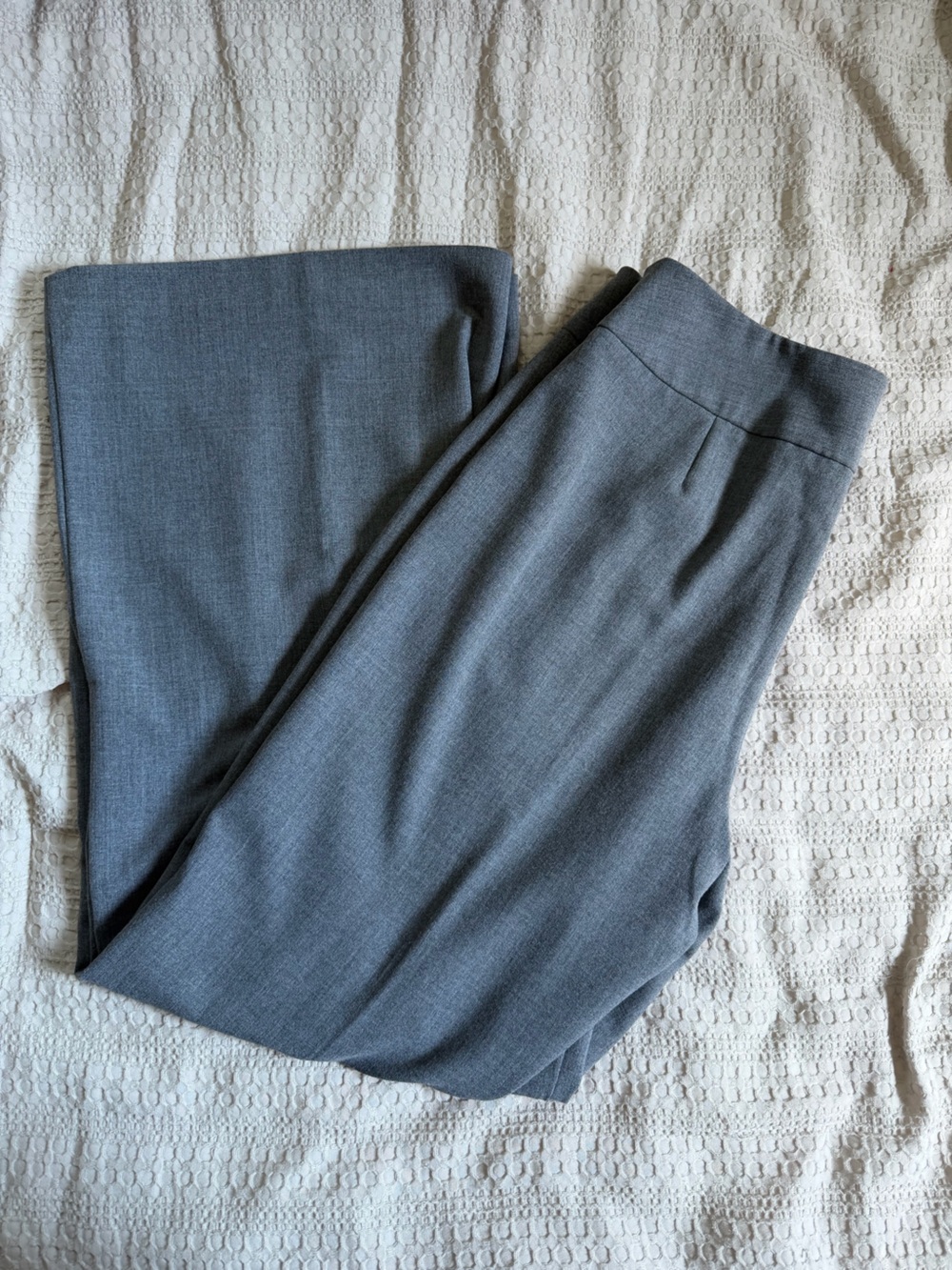 The Limited Women’s Gray Stretch Pants